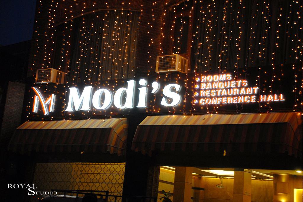Modi Hotel & Resorts Pinjaur Exteriör bild
